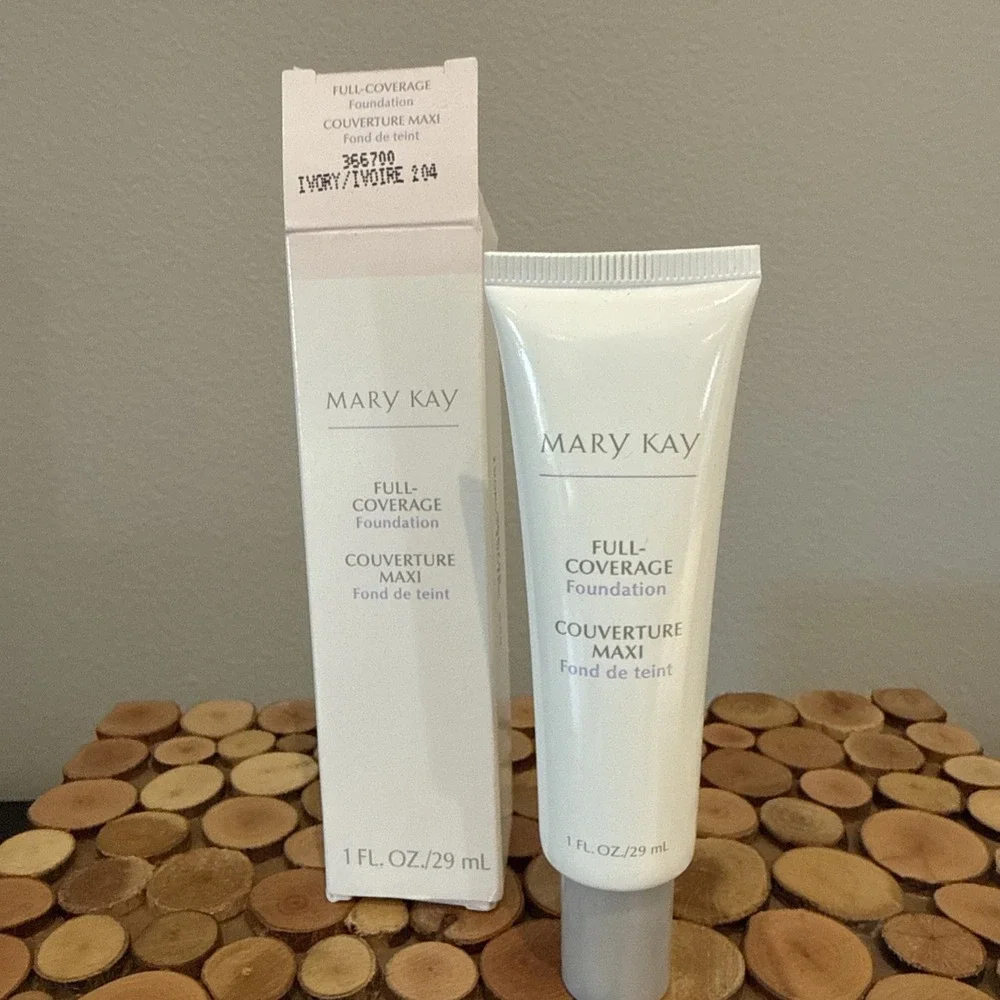 Mary Kay Full Coverage Foundation IVORY‎ 204 #366700 Gray Cap Lid Discontinued